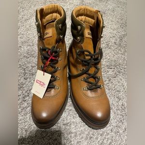 Women’s boots